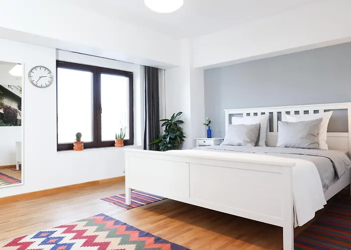 Diana's Flat-bucharest - Old * Βουκουρέστι