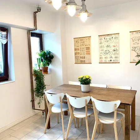 Diana's Flat-bucharest - Old