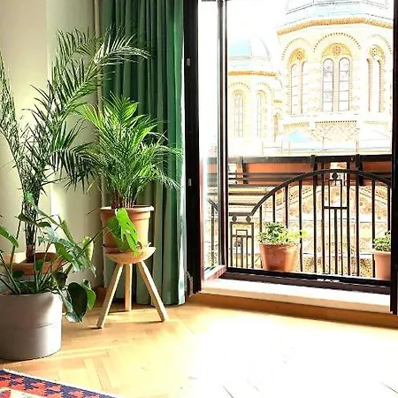 Diana's Flat-bucharest - Old Apartment *