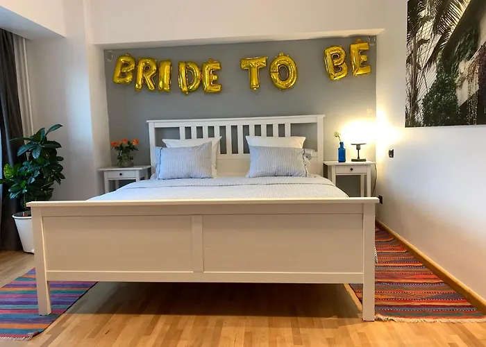 Diana's Flat-bucharest - Old *