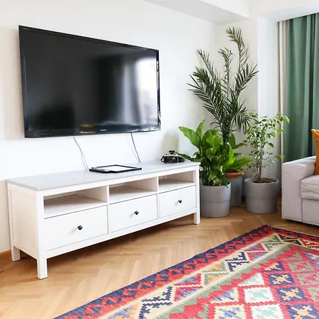 Diana's Flat-bucharest - Old *