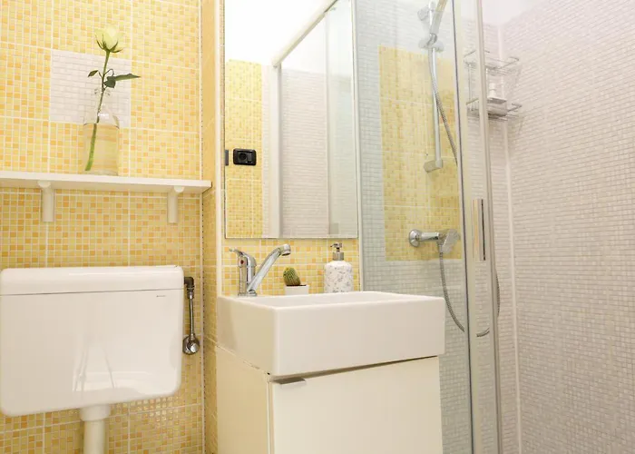 Diana's Flat-bucharest - Old *